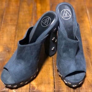 Miss guided platform mules